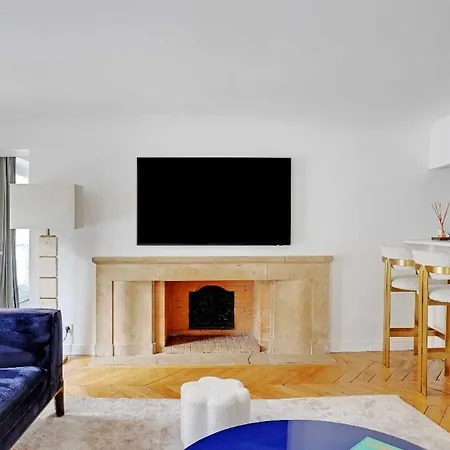 Apartment Sublime 6p Champs-elysees, Montaigne *
